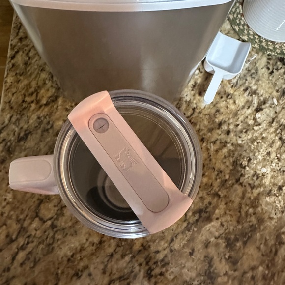 Stanley tumbler 40 OZ Cloud theme Limited edition ! - Picture 7 of 9